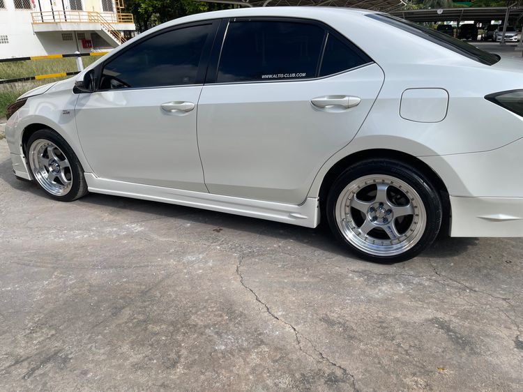 Toyota Altis 2014 1.8 E Sedan เบนซิน เกียร์อัตโนมัติ ขาว รูปที่ 4