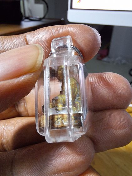 พระหล่อรูปเหมือนหลวงปู่ทวด หลวงปู่ดู่ พรหมปัญโญ ปี 2522 รูปที่ 3