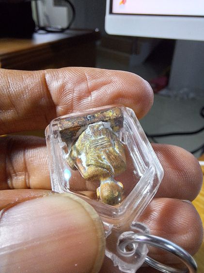 พระหล่อรูปเหมือนหลวงปู่ทวด หลวงปู่ดู่ พรหมปัญโญ ปี 2522 รูปที่ 7