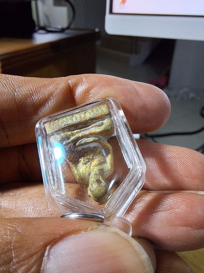 พระหล่อรูปเหมือนหลวงปู่ทวด หลวงปู่ดู่ พรหมปัญโญ ปี 2522 รูปที่ 6