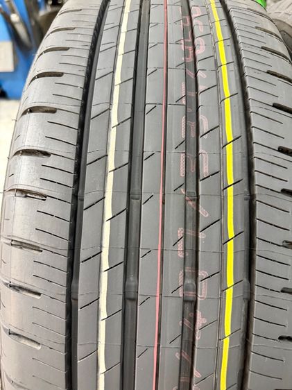 ยางถอดป้ายแดงขอบ 17” ยี่ห้อ BRIDGESTONE รุ่น ALENZA HL33 ขนาด 215-60R17 ปี 26 สีเส้นตุ่มหน้ายางยังอยู่ รูปที่ 5