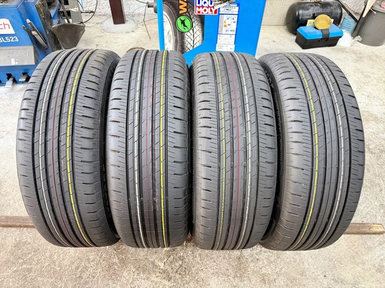 ยางถอดป้ายแดงขอบ 17” ยี่ห้อ BRIDGESTONE รุ่น ALENZA HL33 ขนาด 215-60R17 ปี 26 สีเส้นตุ่มหน้ายางยังอยู่ รูปที่ 9
