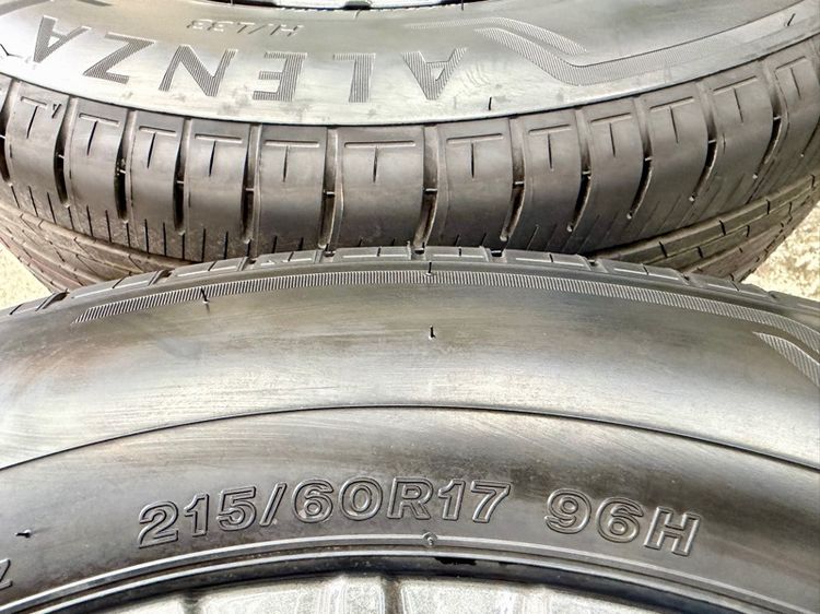 ยางถอดป้ายแดงขอบ 17” ยี่ห้อ BRIDGESTONE รุ่น ALENZA HL33 ขนาด 215-60R17 ปี 26 สีเส้นตุ่มหน้ายางยังอยู่ รูปที่ 4
