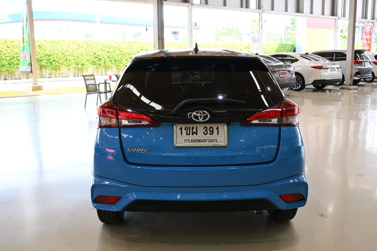 Toyota Yaris 2020 1.2 Sport Premium Sedan เบนซิน ไม่ติดแก๊ส เกียร์อัตโนมัติ ฟ้า รูปที่ 4