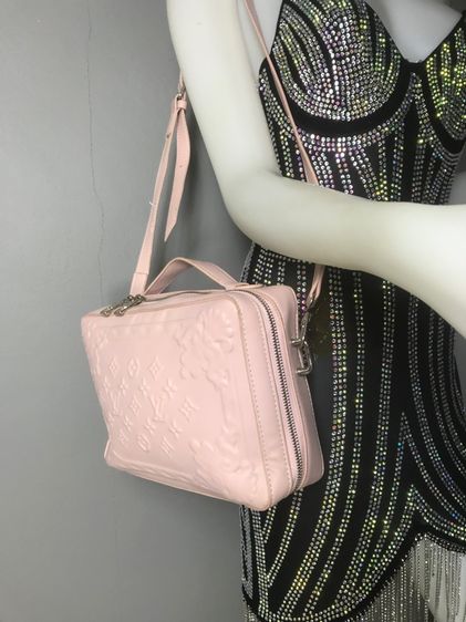 กระเป๋าแฟชั่น