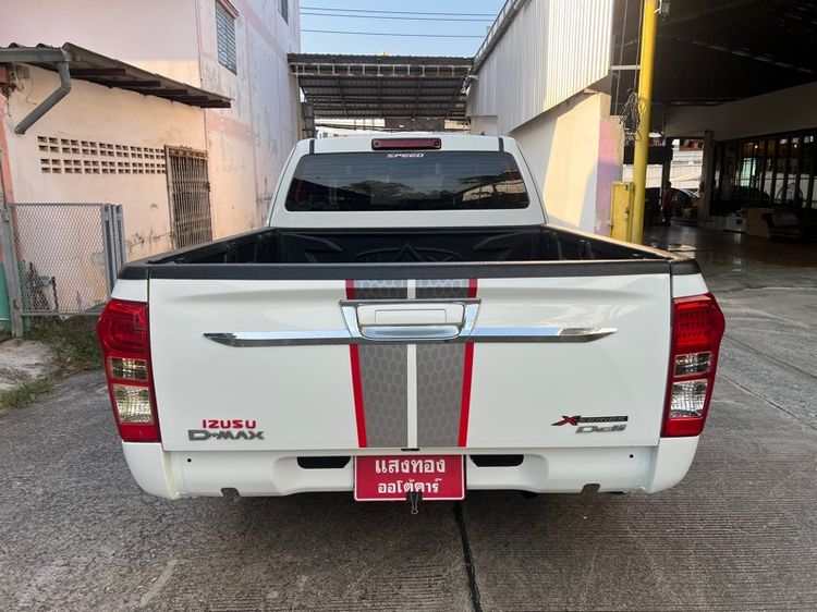 Isuzu D-MAX 2016 1.9 X-Series Z Pickup ดีเซล ไม่ติดแก๊ส เกียร์ธรรมดา ขาว รูปที่ 4