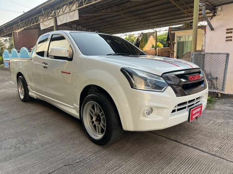 Isuzu D-MAX 2016 1.9 X-Series Z Pickup ดีเซล ไม่ติดแก๊ส เกียร์ธรรมดา ขาว รูปที่ 2