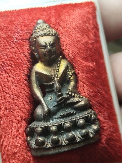 ขายยกชุดพระกริ่งหลวงปู่แว่นธนปาโลลำปางครับ รูปที่ 8