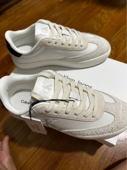 รองเท้า Calvin Klein Jeans ของแท้  สินค้าใหม่ มือหนึ่ง ไม่เคยใส่ใช้งาน รองเท้า Sneakers แบบ Low-Top (Low Cupsole Trainers) รูปที่ 3