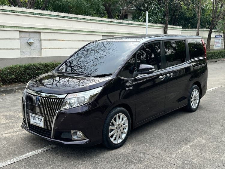 รถ Toyota Esquire 1.8 Hybrid Gi สี ดำ