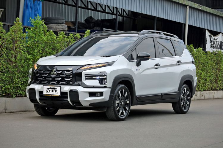รถ Mitsubishi Xpander 1.5 Cross สี ขาว