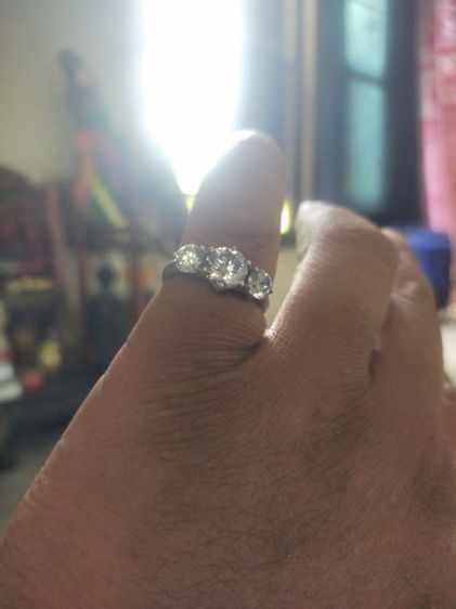 หลวงพ่อฤาษีลิงดำ แหวนจักพรรดิเสาร์5 เนื้อเงินเพชรแท้ รูปที่ 4