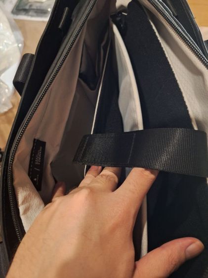 Alpaka Metro Tote Axoflux with Shoulders Strap รูปที่ 5