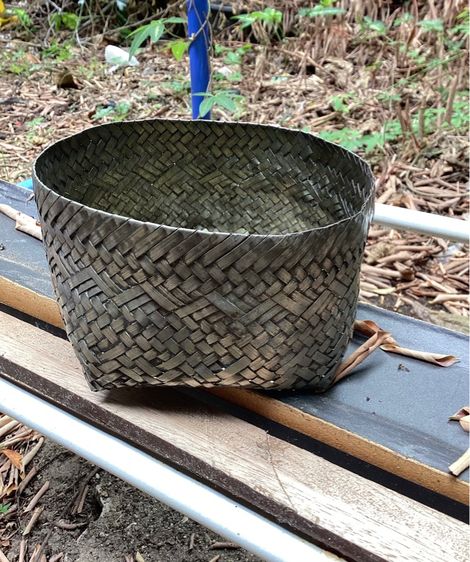 📌งานโบราณ ไม่ทราบวัสดุ กระบุงสาน  นน.เยอะ 144 กรัม  รูปที่ 4