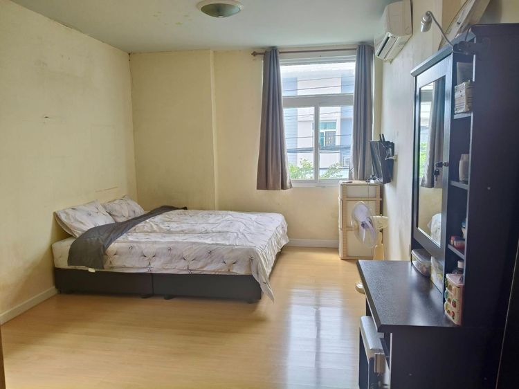 อื่นๆ มีบางส่วน 2010 ทาวน์เฮาส์คลองสามหน้ากว้างหลังมุม  รูปที่ 4