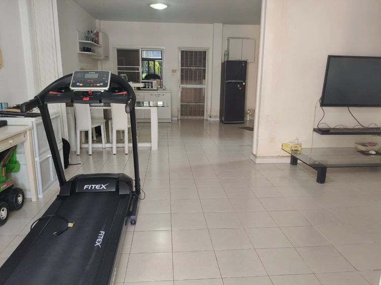 อื่นๆ มีบางส่วน 2010 ทาวน์เฮาส์คลองสามหน้ากว้างหลังมุม  รูปที่ 2