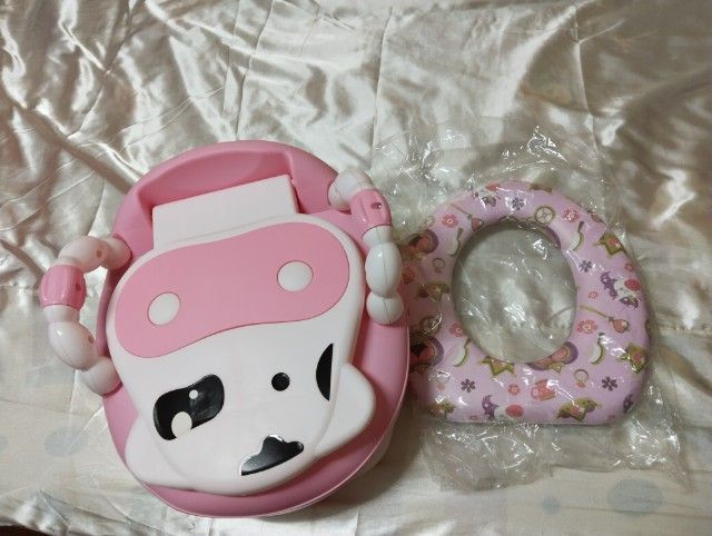 ขายที่ฝึกนั่งฉี่แถม ฝารองนั่งชักโครกมือหนึ่งไม่เคยใช้ รูปที่ 2