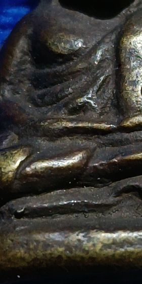 พระรูปหล่อ หลวงพ่อเงิน นิยม ปี15 รูปที่ 4