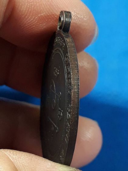 เหรียญหลวงพ่อแดง วัดเขาบันไดอิฐ จ.เพชรบุรี รุ่นแรก ปี2503 เนื้อทองแดงรมดำสภาพยังสวย รูปที่ 4