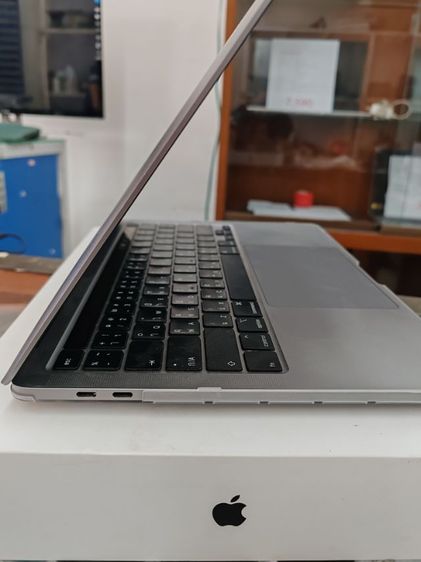macbook​ pro​13​ 2020​ i5​ram16​ ssd512 รูปที่ 3