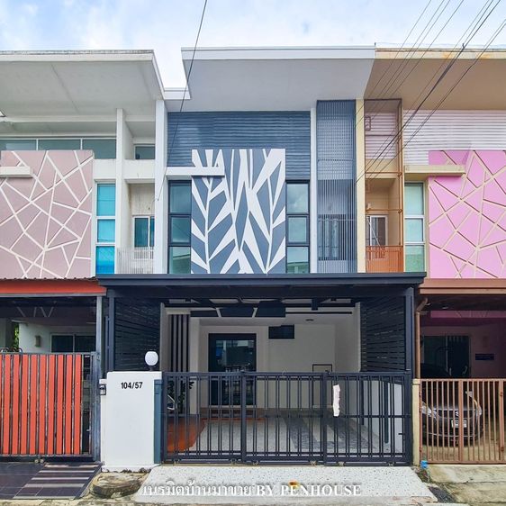 ขาย ทาวน์เฮ้าส์ 2ชั้น 4ห้องนอน ใกล้ซาฟารีเวิลด์ มบ.ไอดีไซน์ ถ.เลียบคลองสอง รีโนเวทใหม่ พร้อมอยู่