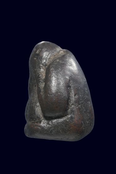 หลวงพ่อแก้วปิดตาเนื้อผงพิมพ์ปั้นนั่งยอง รูปที่ 4