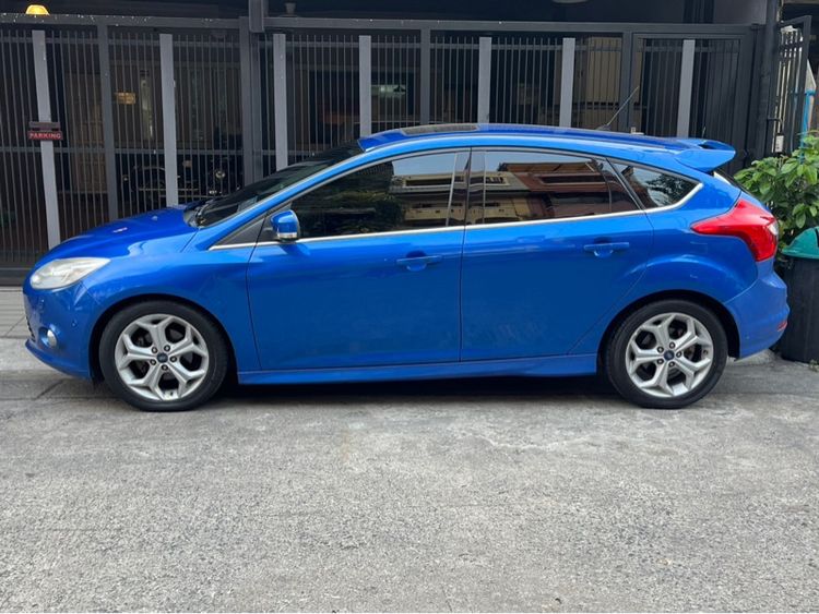 Ford Focus 2012 1.8 Finesse Sedan เบนซิน ไม่ติดแก๊ส เกียร์อัตโนมัติ น้ำเงิน รูปที่ 2