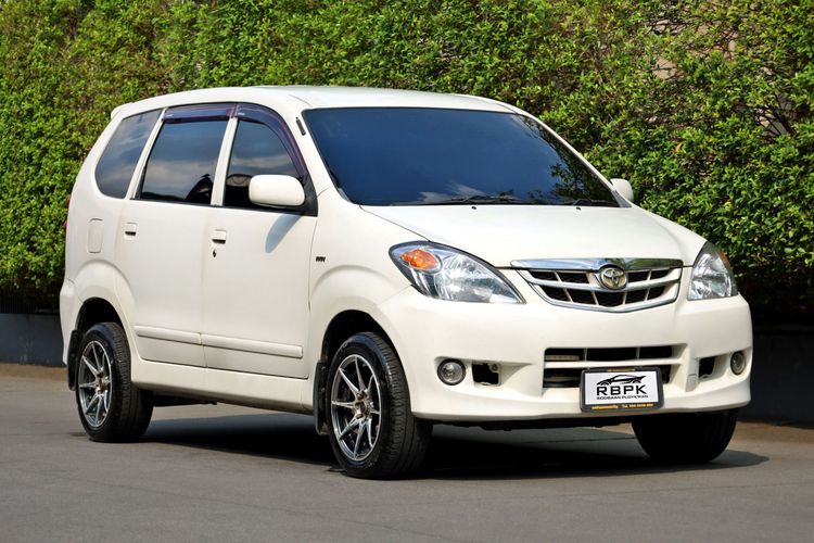 Toyota Avanza 2011 1.5 E Utility-car เบนซิน ไม่ติดแก๊ส เกียร์อัตโนมัติ ขาว รูปที่ 4