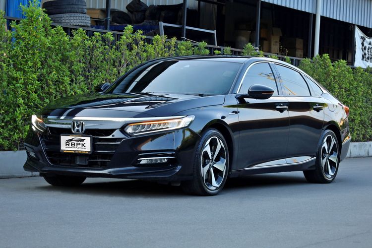 รถ Honda Accord 2.0 Hybrid Tech สี ดำ