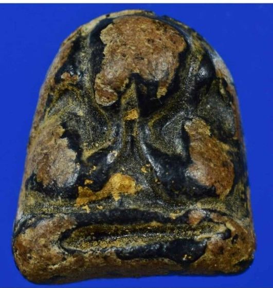 ปิดตาเนื้อผงกะลาหลวงพ่อแก้วหลังแบบ