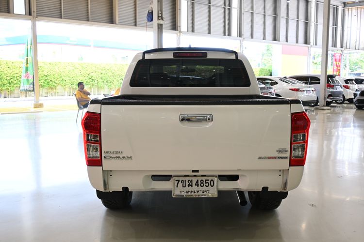 Isuzu D-MAX 2013 3.0 Hi-Lander Z Prestige Pickup ดีเซล ไม่ติดแก๊ส เกียร์ธรรมดา ขาว รูปที่ 4