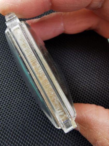 พระสมเด็จหลังสีวลีหลวงพ่อกวยวัดโฆสิตารามเอวเล็กเนื้อผงน้ำมันปี2515 รูปที่ 5