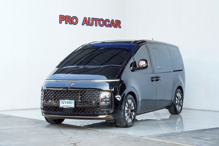 รถ Hyundai Staria PREMIUM 2.2 สี ดำ