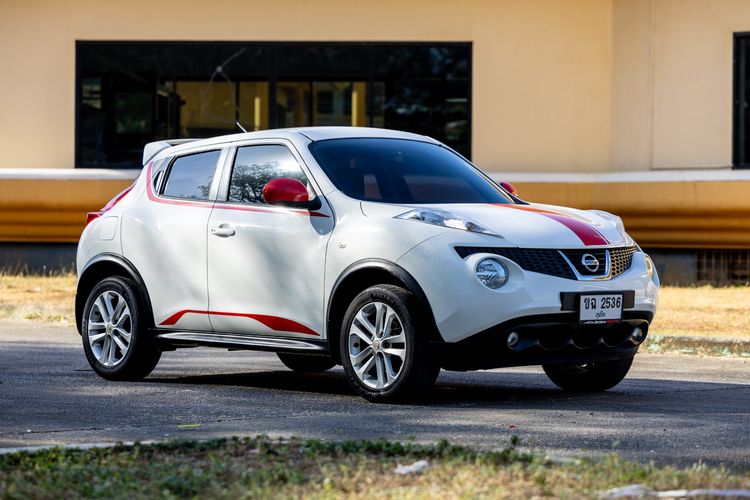 Nissan Juke 2014 1.6 Color Studio เบนซิน เกียร์อัตโนมัติ ขาว รูปที่ 2