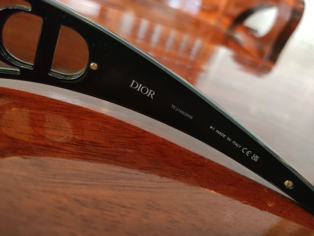 แว่นกันแดดแฟชั่น Christian Dior  รูปที่ 7
