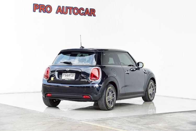 Mini Hatch Cooper 2022 SE Sedan ไฟฟ้า ไม่ติดแก๊ส เกียร์อัตโนมัติ ดำ รูปที่ 3