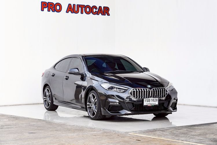 BMW Series 2 2020 218i Sedan เบนซิน ไม่ติดแก๊ส เกียร์อัตโนมัติ ดำ รูปที่ 2