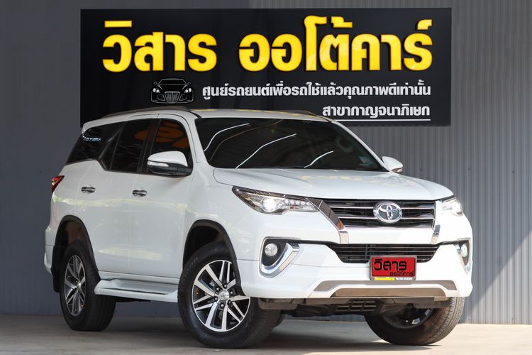Toyota Fortuner 2017 2.4 V Utility-car ดีเซล ไม่ติดแก๊ส เกียร์อัตโนมัติ ขาว