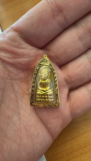 หลวงปุ่ทวดทะเลซุงปี08เนื้อกะไหล่ทองเลี่ยมทอง80