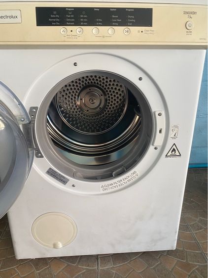 เครื่องซักผ้าอบผ้า Electrolux เครื่องอบผ้า