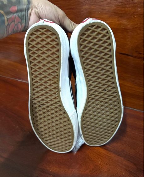 Vans Slip on pro black white มือ 2  Size 43 Eur 28 Cm 10 US ไม่มีกล่อง ราคา 1,060 ฿  รวมส่ง รูปที่ 10