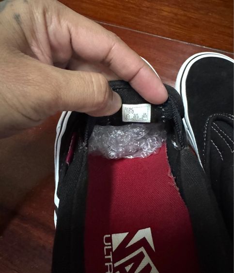 Vans Slip on pro black white มือ 2  Size 43 Eur 28 Cm 10 US ไม่มีกล่อง ราคา 1,060 ฿  รวมส่ง รูปที่ 9