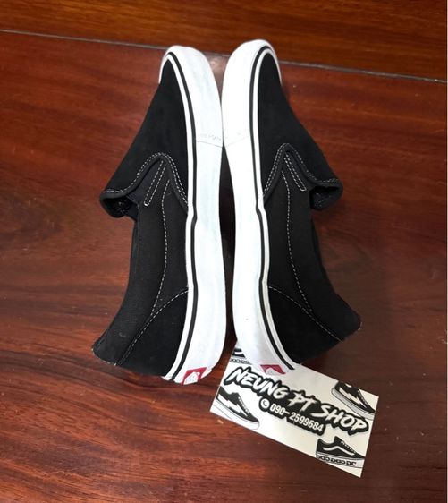 Vans Slip on pro black white มือ 2  Size 43 Eur 28 Cm 10 US ไม่มีกล่อง ราคา 1,060 ฿  รวมส่ง รูปที่ 8