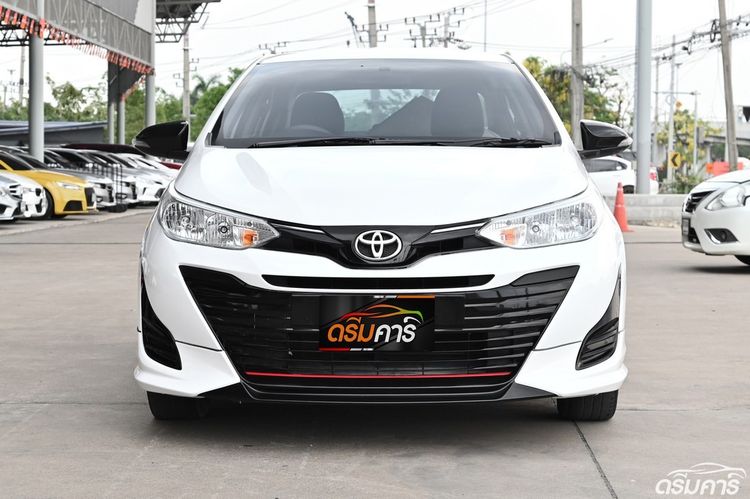 Toyota Yaris ATIV 2020 1.2 Mid Sedan เบนซิน ไม่ติดแก๊ส เกียร์อัตโนมัติ ขาว รูปที่ 2