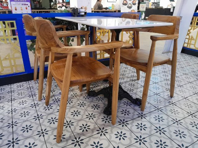 ชุดโต๊ะแผ่นหินขาวอิตาลีเก้าอี้ไม้แท้ รูปที่ 3