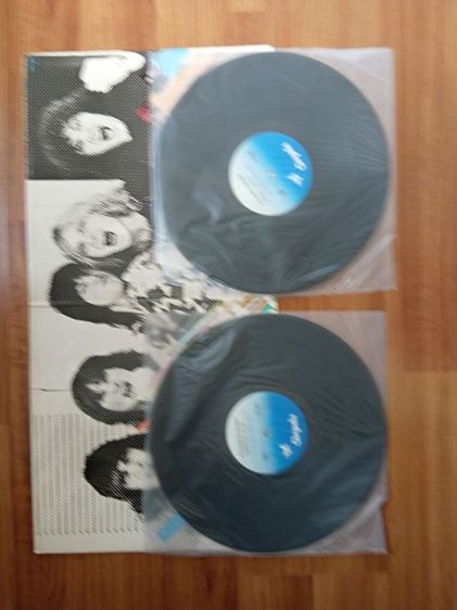 ขายแผ่นเสียง UFO -Strangers In The Night แผ่น US แผ่น NM ปก VG 2 บวก ราคา 750 ยาท ค่าส่ง 50 บาท โทร.ไลน์ 0811377711 รูปที่ 5