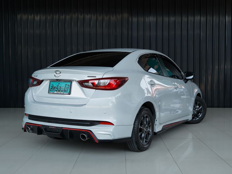 Mazda Mazda 2 2021 1.3 Skyactiv-G S Leather Sedan Sedan เบนซิน ไม่ติดแก๊ส เกียร์อัตโนมัติ ขาว รูปที่ 4