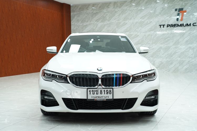 BMW Series 3 2020 330e Sedan เบนซิน เกียร์อัตโนมัติ ขาว รูปที่ 2
