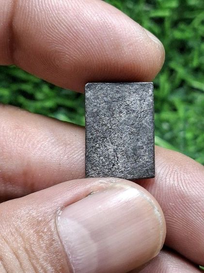 (ปิดแล้วครับ)พระผิวปรอทเนื้อตะกั่วเก่าหลังจารยันต์ ไม่ทราบที่  รูปที่ 2