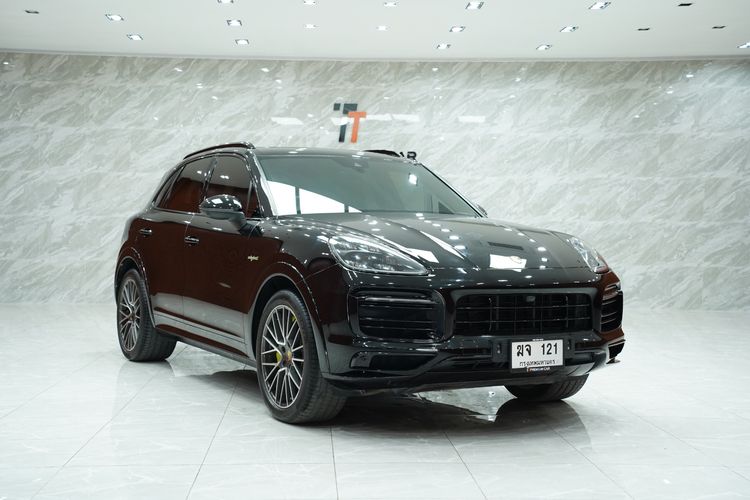 รถ Porsche Cayenne 3.0 S E-Hybrid 4WD สี ดำ